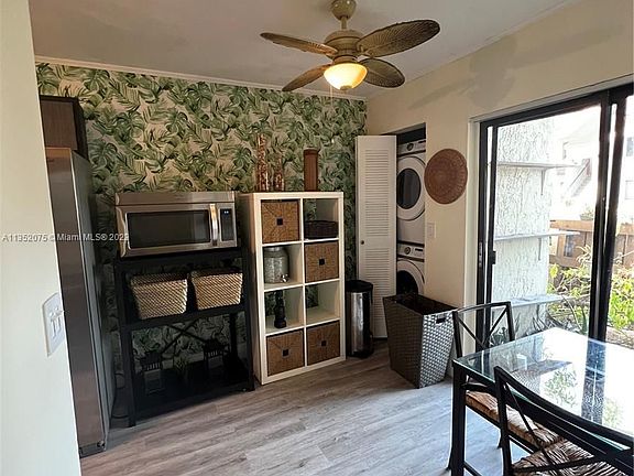3rd image of 5533 Ctyard Dr