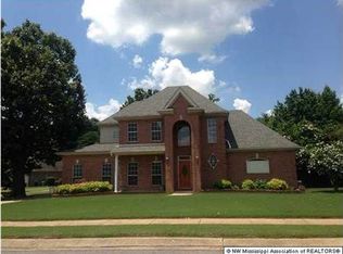 6611 Renee Dr, Olive Branch, MS 38654