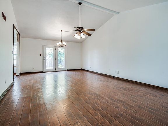 4th image of 2109 Pennington Dr