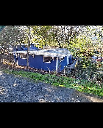 2nd image of 673 NE Clover Ave