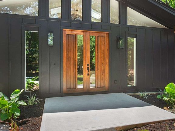 3rd image of 144 Gant Quarters Ln