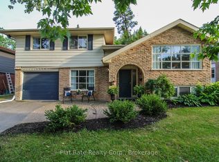 1243 Bridle Dr, Peterborough, ON K9J 7J7