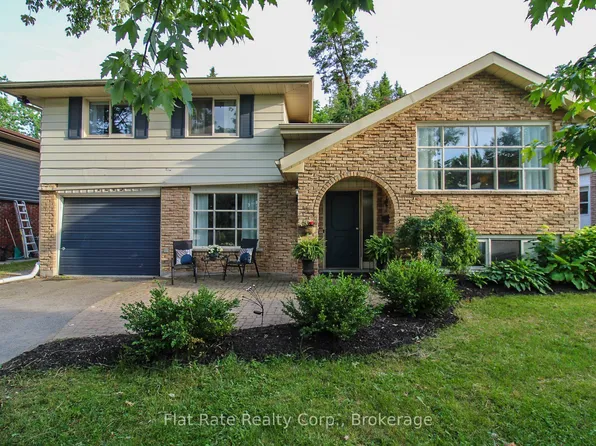1243 Bridle Dr, Peterborough, ON K9J 7J7