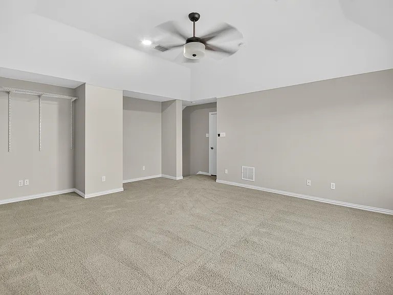 1604 Wagon Wheel Dr — Photo 18