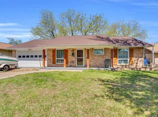 813 Westbrook Dr, Garland, TX 75043