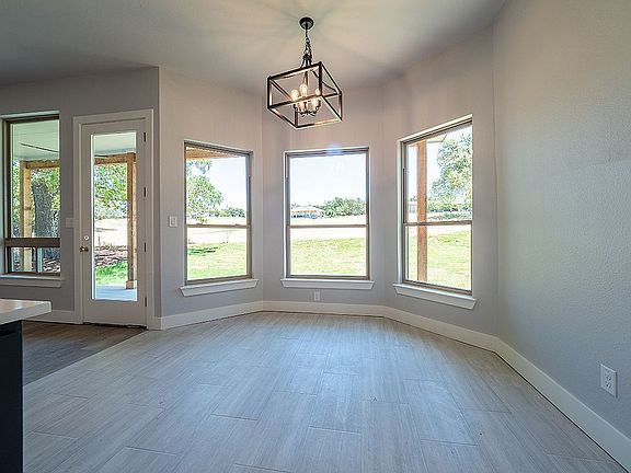 4th image of 4205 Rockwood Dr