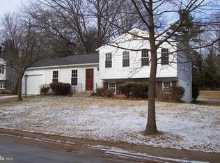 2 Leyton Ct, Rockville, MD 20850
