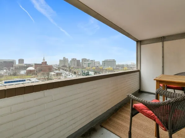 6 Whittier Pl APT 8P, Boston, MA 02114