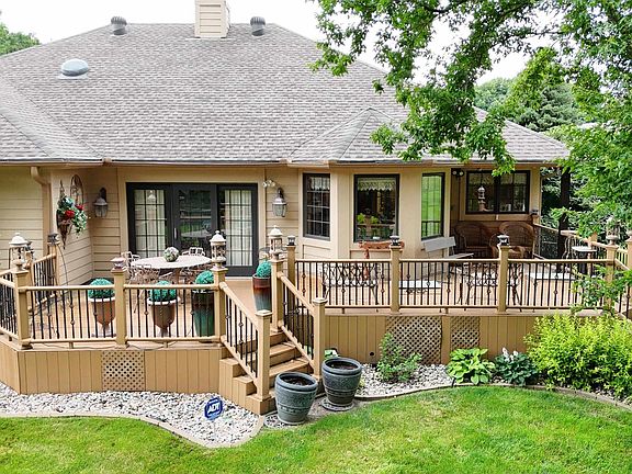 5th image of 300 Southfork Pl