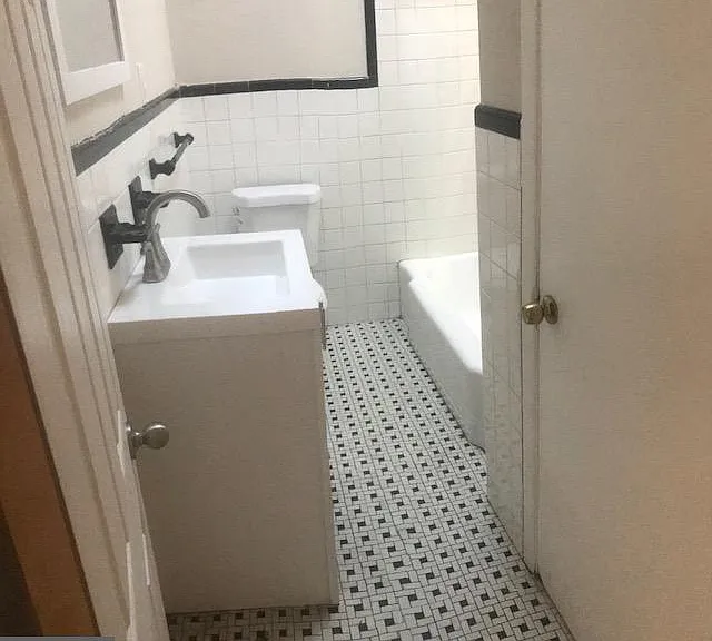 4529 Baltimore Ave — Photo 2