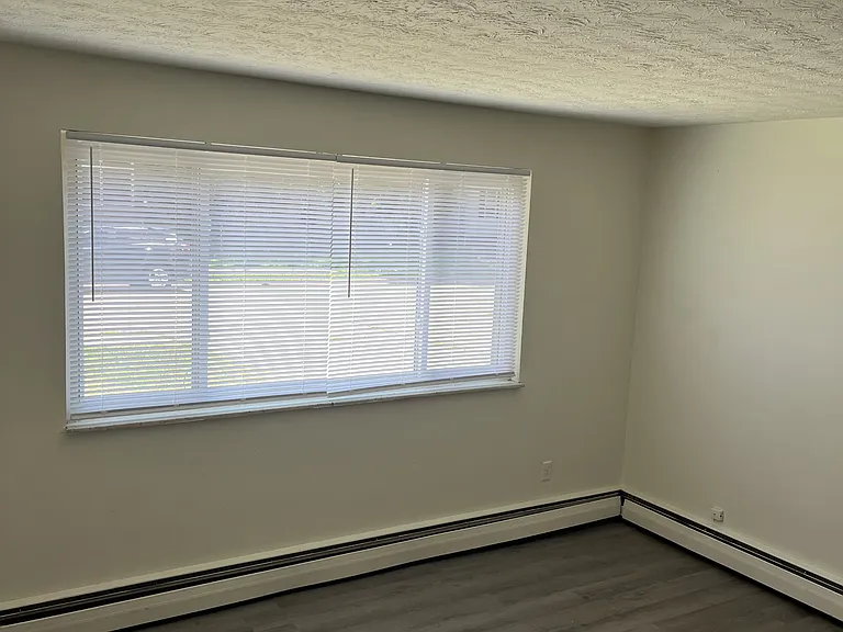 315 Ethel Ave #1 — Photo 2