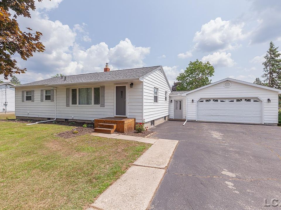 1st image of 2753 Elmwood Dr