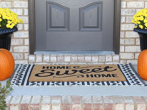 2nd image of 2207 Chaucer Park Ln