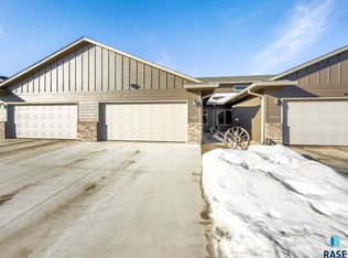 9238 W Norma Trl, Sioux Falls, SD 57106