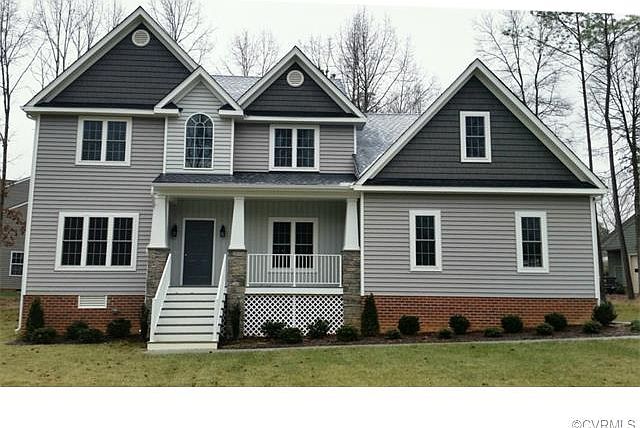 1st image of 218 Twin Crest Dr