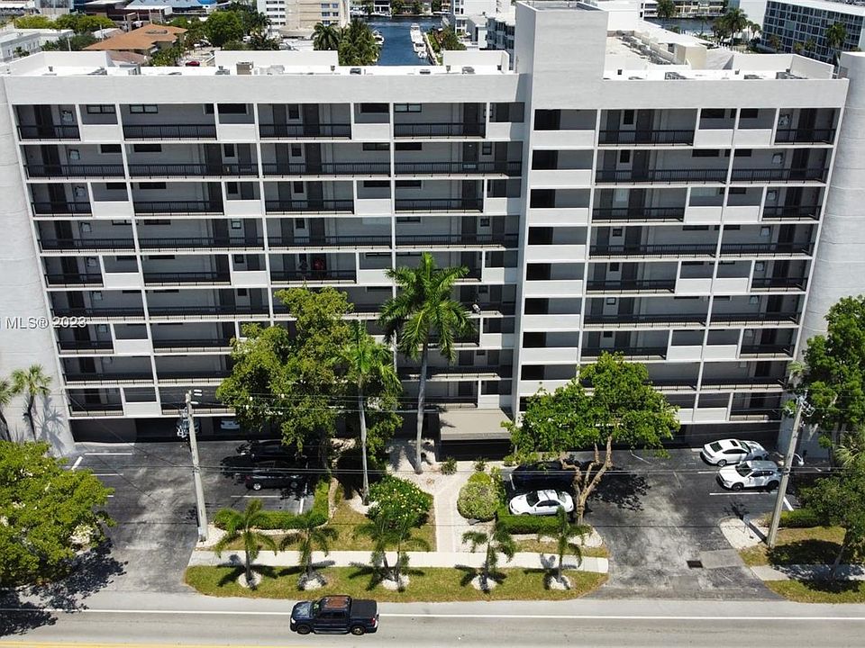 1st image of 4800 Bayview Dr APT 601