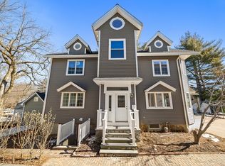 39 Spring St, West Roxbury, MA 02132