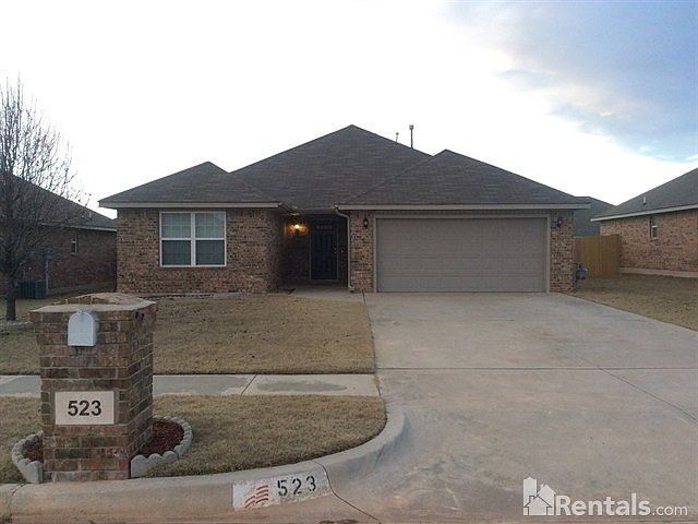 1st image of 523 E Juniper Ln