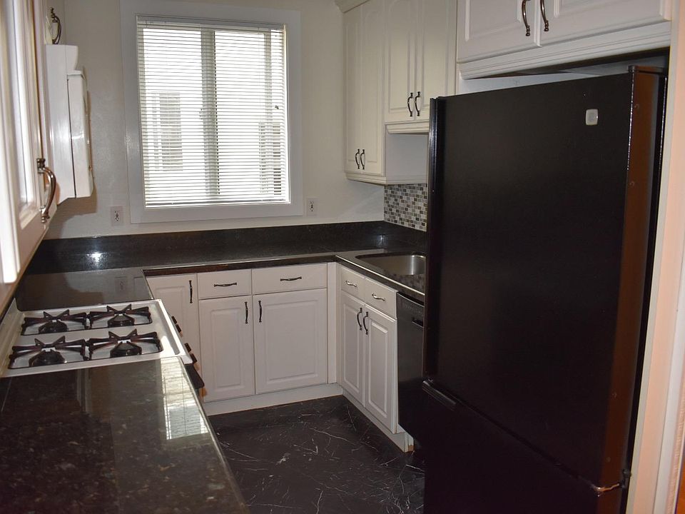 1st image of 144 Parnassus Ave