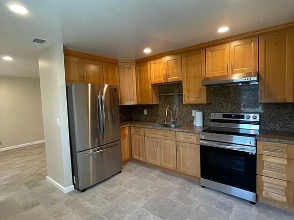Kitchen (completely remodeled with new cabinets and appliances)