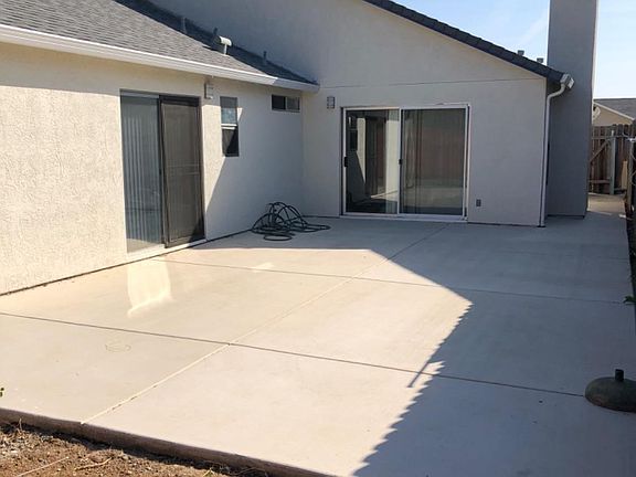 3rd image of 4961 Bassett Way