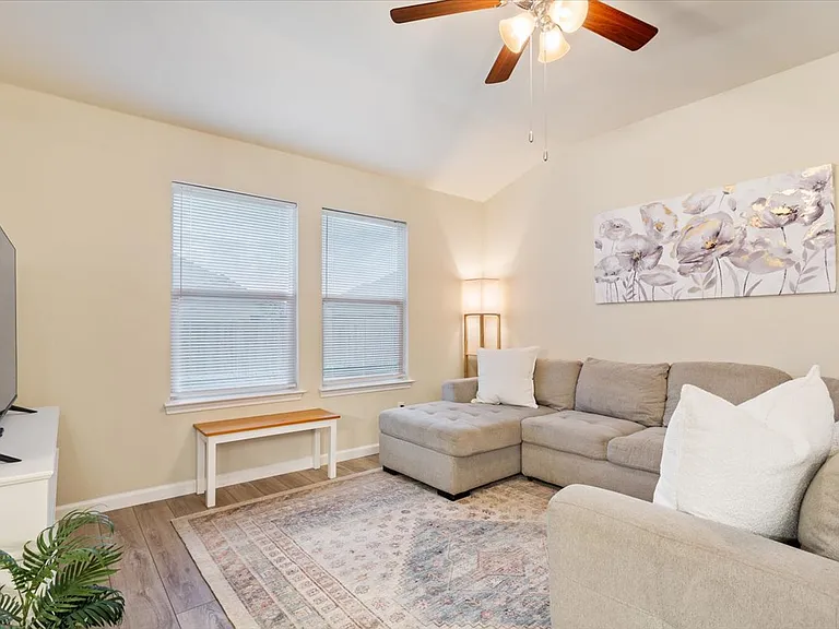 3105 Beutel Rd — Photo 11