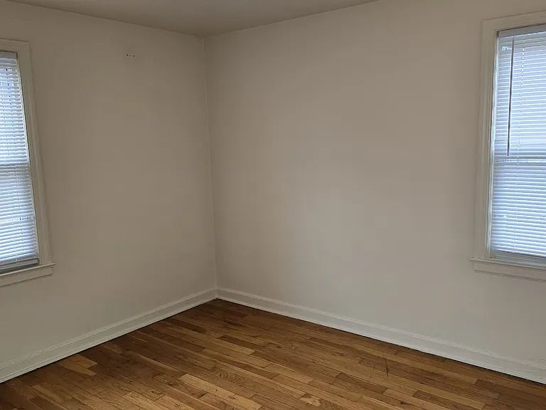410 E Bruce Ave #3 — Photo 2
