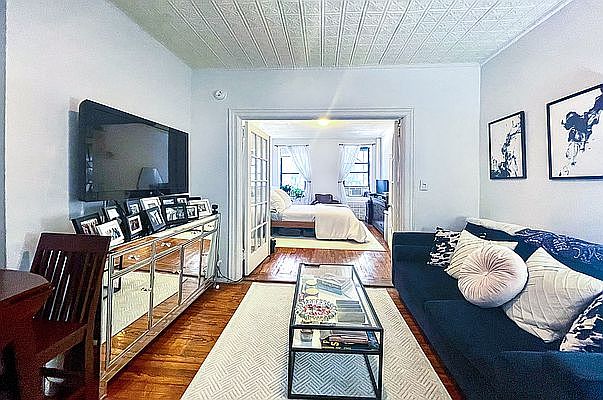 1st image of 416 W 47th St APT 1B
