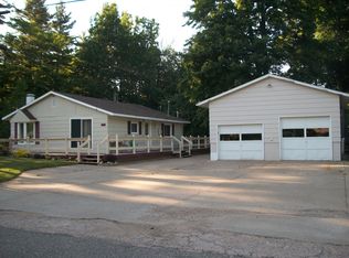 2692 Center St, Marquette, MI 49855