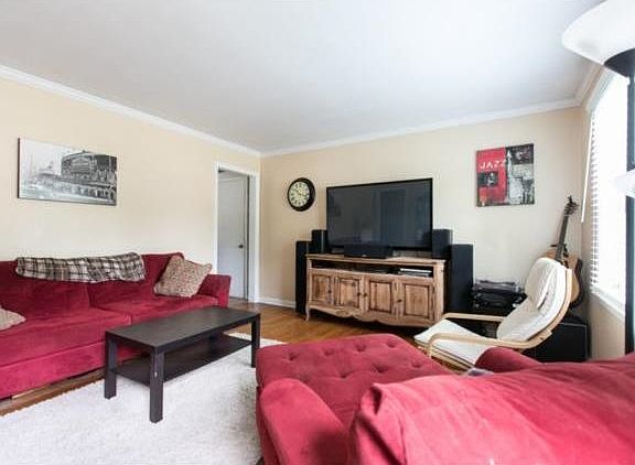 2nd image of 613 W 88th Ter