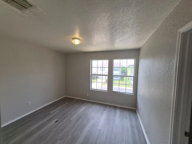 4526 Safe Hbr — Photo 19