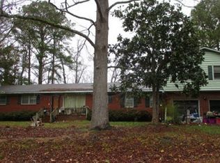 126 Rae Rd, Kinston, NC 28504