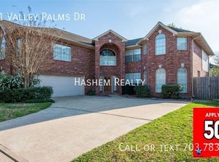 17811 Valley Palms Dr, Spring, TX 77379