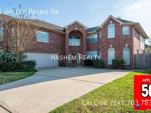 17811 Valley Palms Dr, Spring, TX 77379