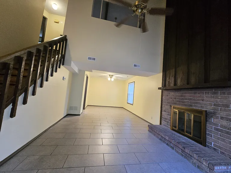 1819 S Lorraine Ave — Photo 2