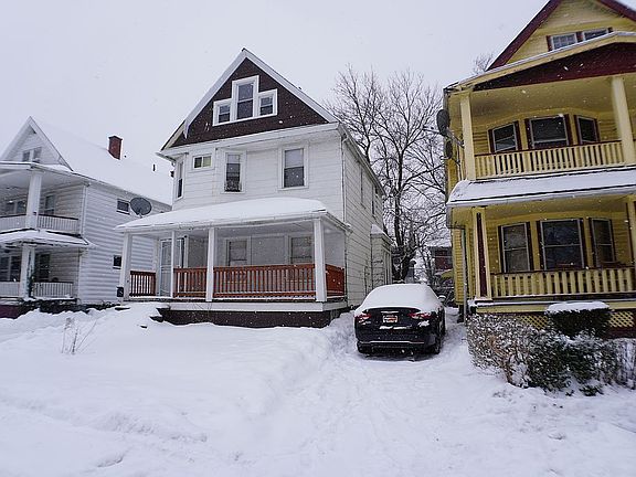 3rd image of 1184 N Lockwood Ave