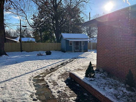 3rd image of 4885 Bland Ave