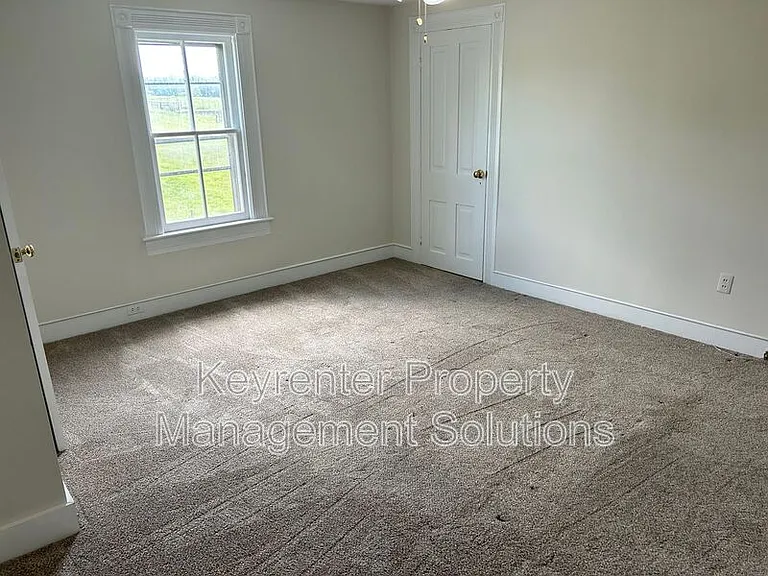 209 Tanner Ln — Photo 34