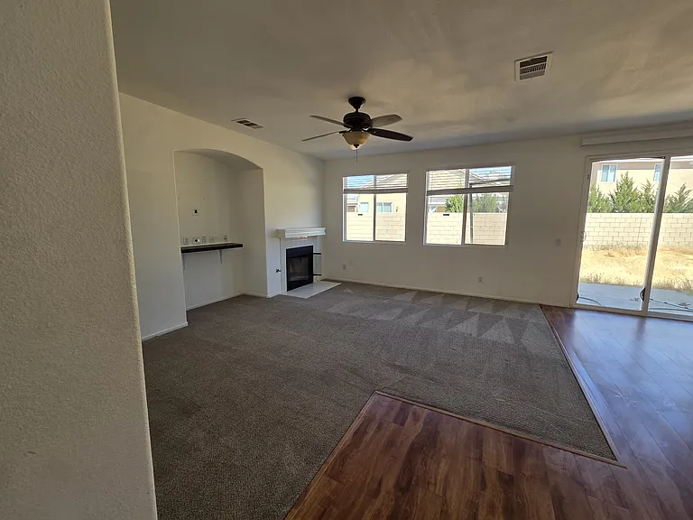 44528 Orchard Ln — Photo 6