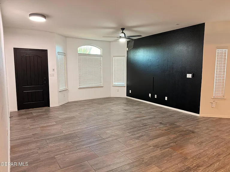 14270 Richard Wiles Ave — Photo 5