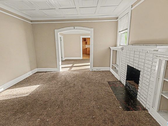 5th image of 703 11th Ave