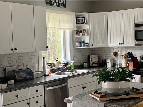 Bright Kitchen- open concept