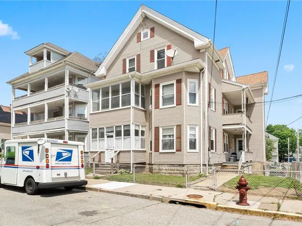 149 6th Ave, Woonsocket, RI 02895