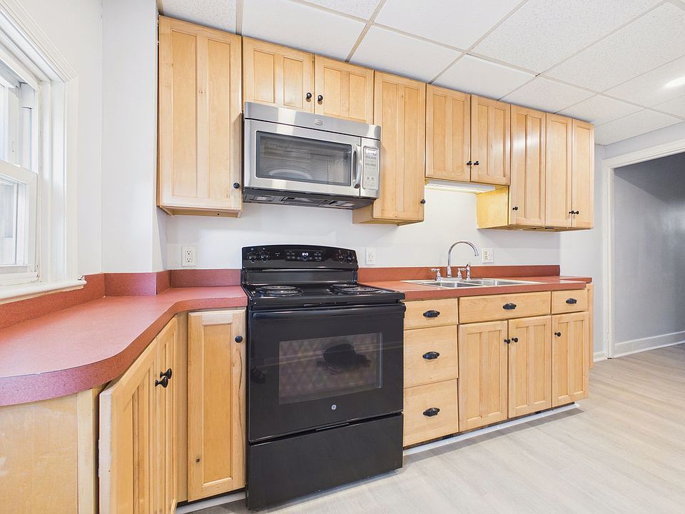 1st image of 1320 Penn St