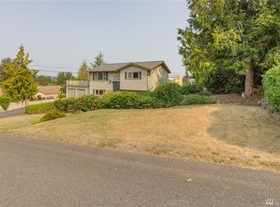 119 17th Ave SE, Puyallup, WA 98372