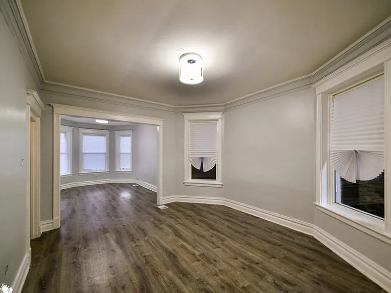 6344 S Eberhart Ave #1 — Photo 3