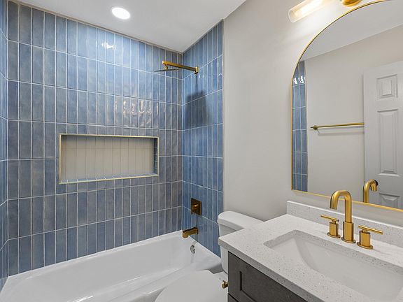 3rd image of 4705 Blue Bird Ct APT E