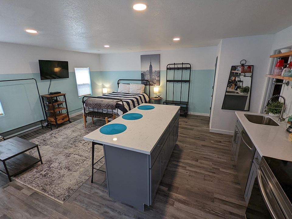 710 Pacific Avenue North 2 710 Pacific Ave N Long Beach WA Zillow