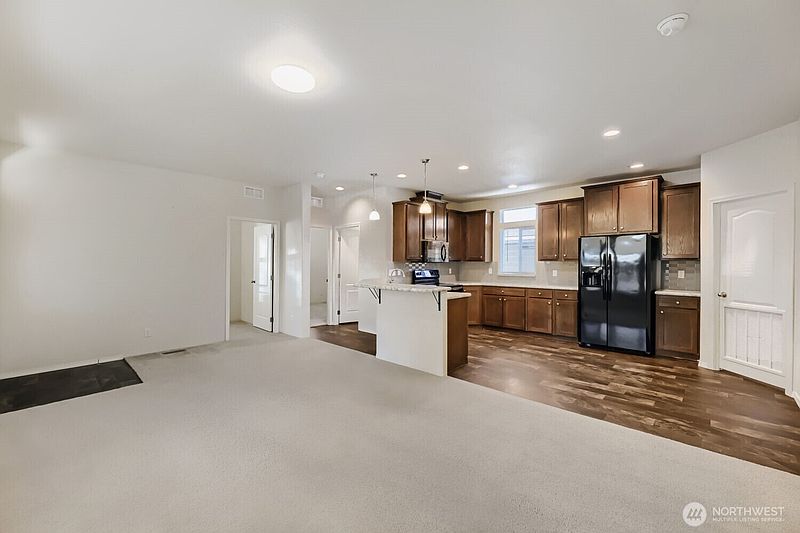 3rd image of 7508 47th Avenue NE #14