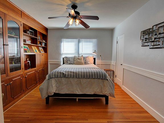 4th image of 3242 Isla Vista Dr #1